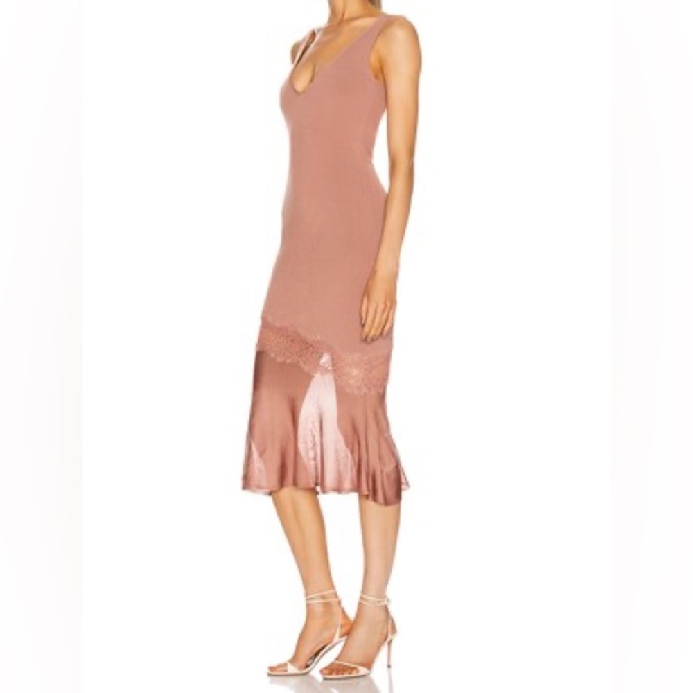 New Cushnie Sleeveless V Neck Knit Dress with Lace Detail-Size Medium-Rose Gold - Picture 2 of 16
